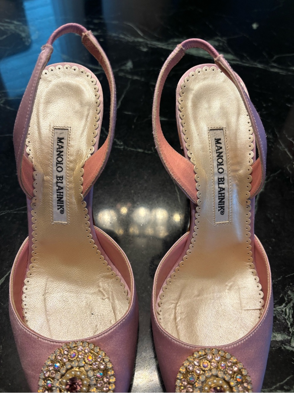 Preloved Manolo Blahnik (US 7.5 EUR38) - Picture 14 of 16